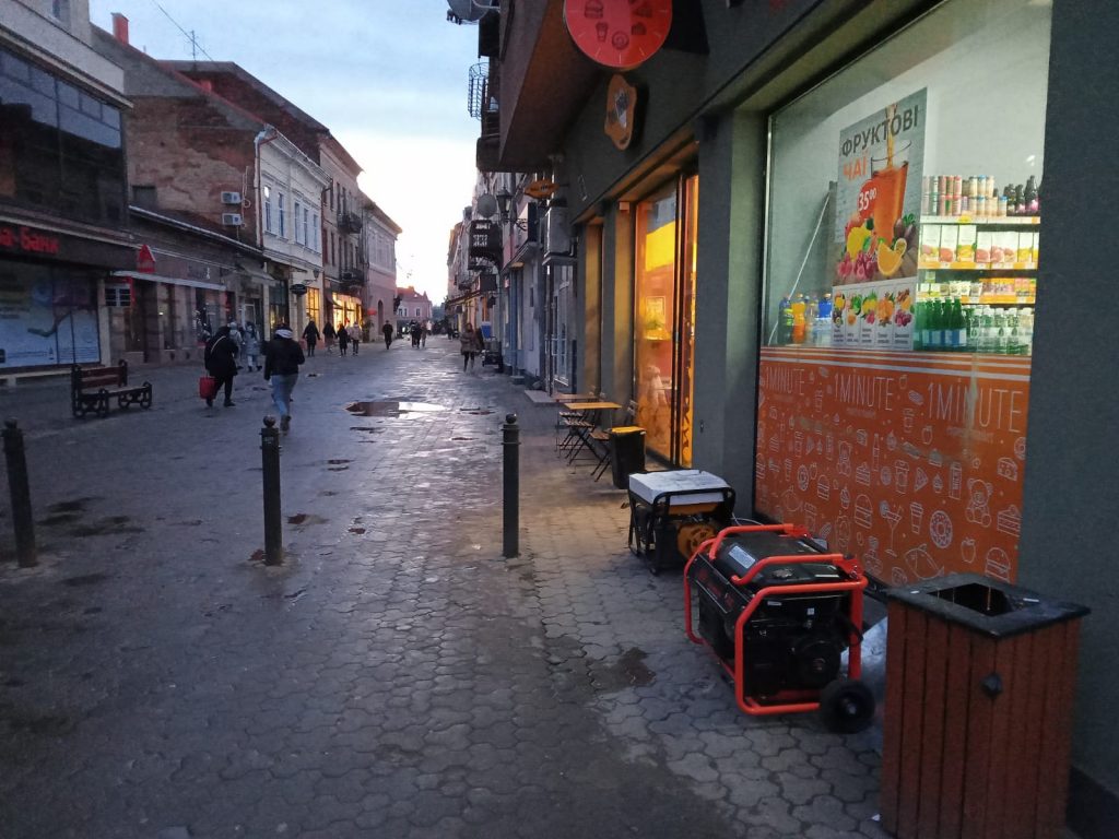 calles de Uzgorod con generadores 01